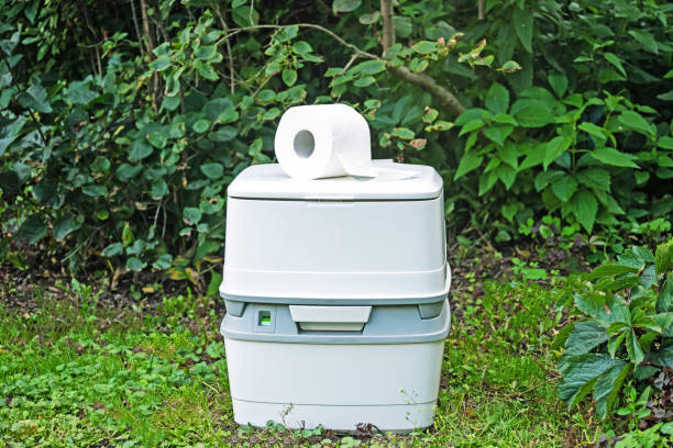 Best Portable toilet rental cost  in Ladue, MO
