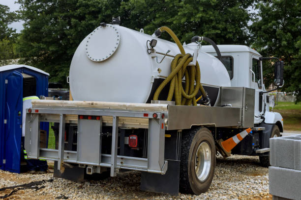 Best Portable restroom trailer rental  in Ladue, MO
